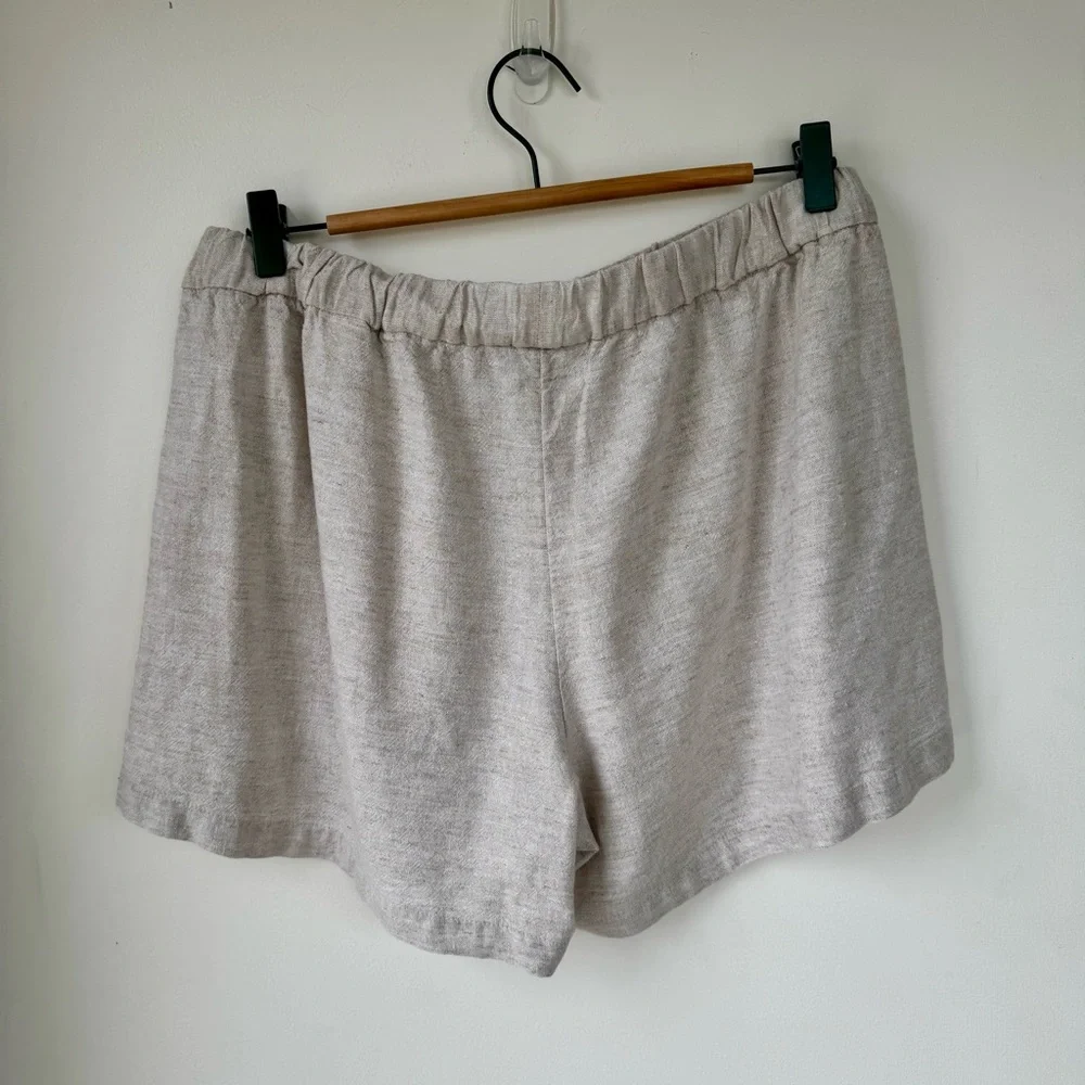 Banana Republic Women's Linen Blend Shorts - Light Gray